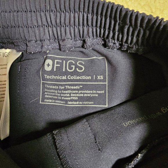 Figs Scrubs - Picture 3 of 3